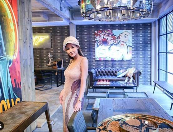 เมญ่า 