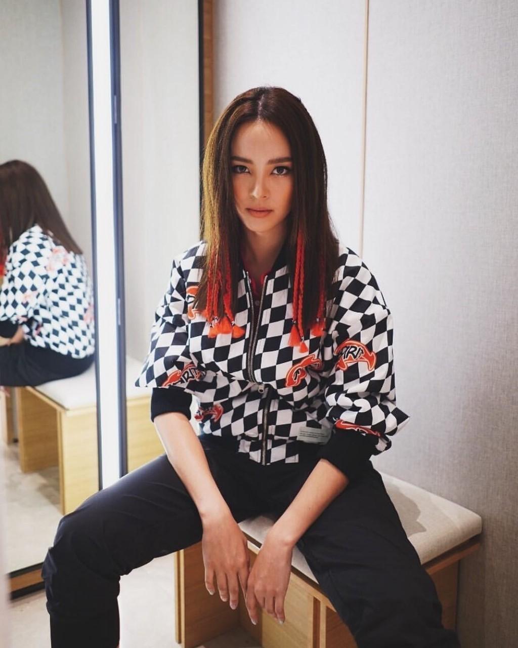 ณิชา ณัฏฐณิชา