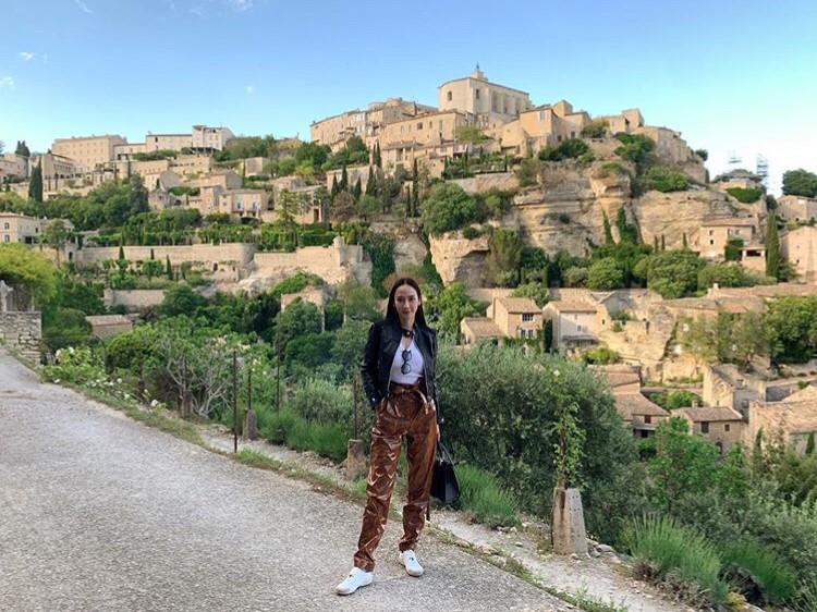 อั้ม พัชราภา - ไฮโซพก