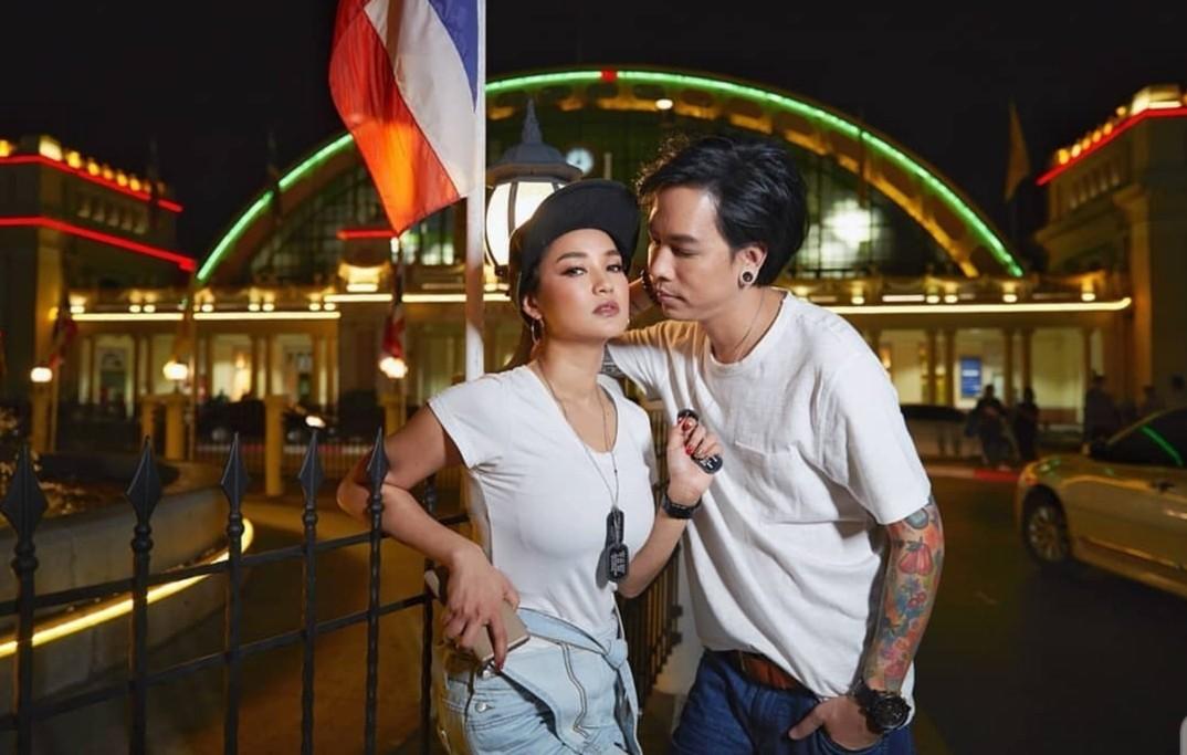 ชมพู่ ก่อนบ่าย