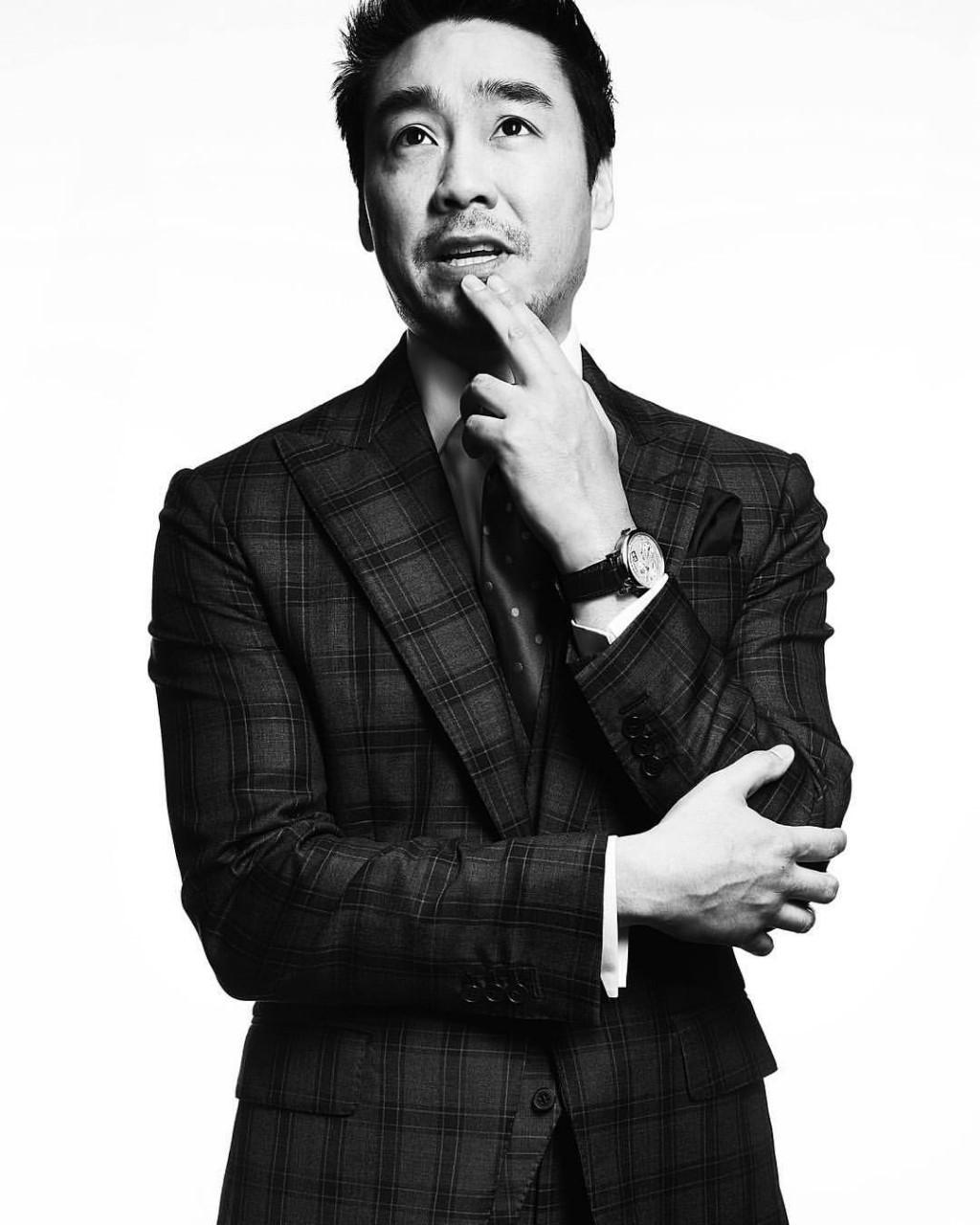 ไฮโซพก ประธานวงศ์ 