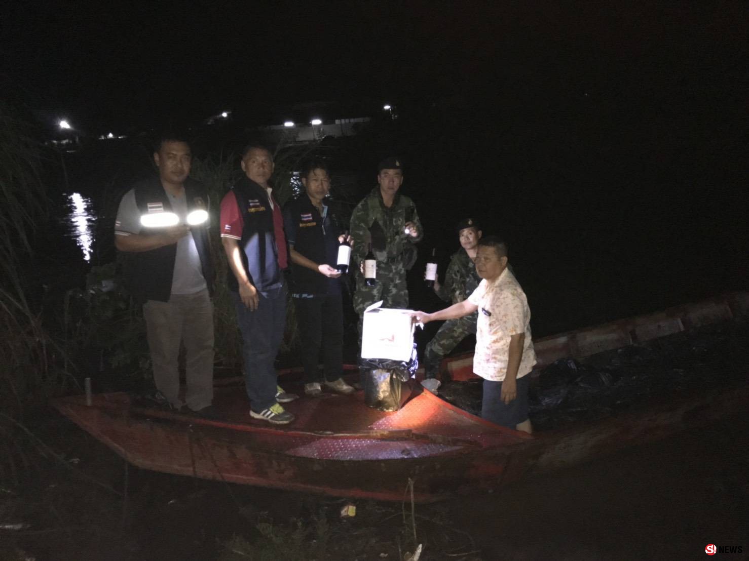 จ.ตาก - จับไวน์เถื่อน บนเรือทั้งลำ มูลค่าร่วม 6 แสน