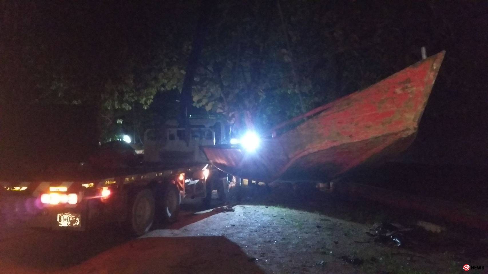 จ.ตาก - จับไวน์เถื่อน บนเรือทั้งลำ มูลค่าร่วม 6 แสน