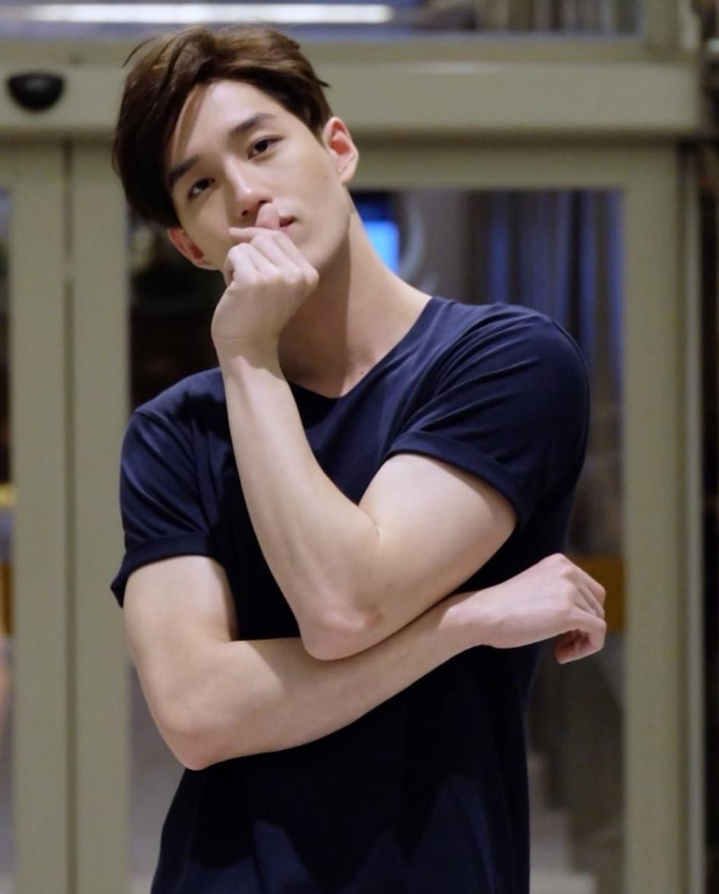 ต่อ ธนภพ