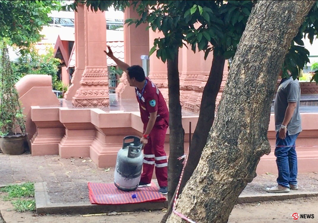 สุรินทร์-แก๊สรั่ว..หวิดไหม้ลุกลาม..ภายในโรงอาหารของ รพ.สุรินทร์ เจ้าหน้าที่ดับได้ทัน ขณะที่ผู้ใช้บริการร้านอาหารต่างวิ่งหนีเอาตัวรอดอลหม่าน