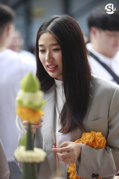 แก้ว จริญญา