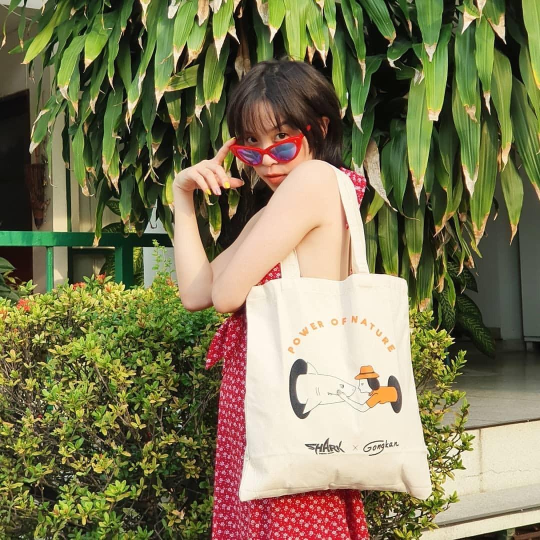 พลอย หอวัง