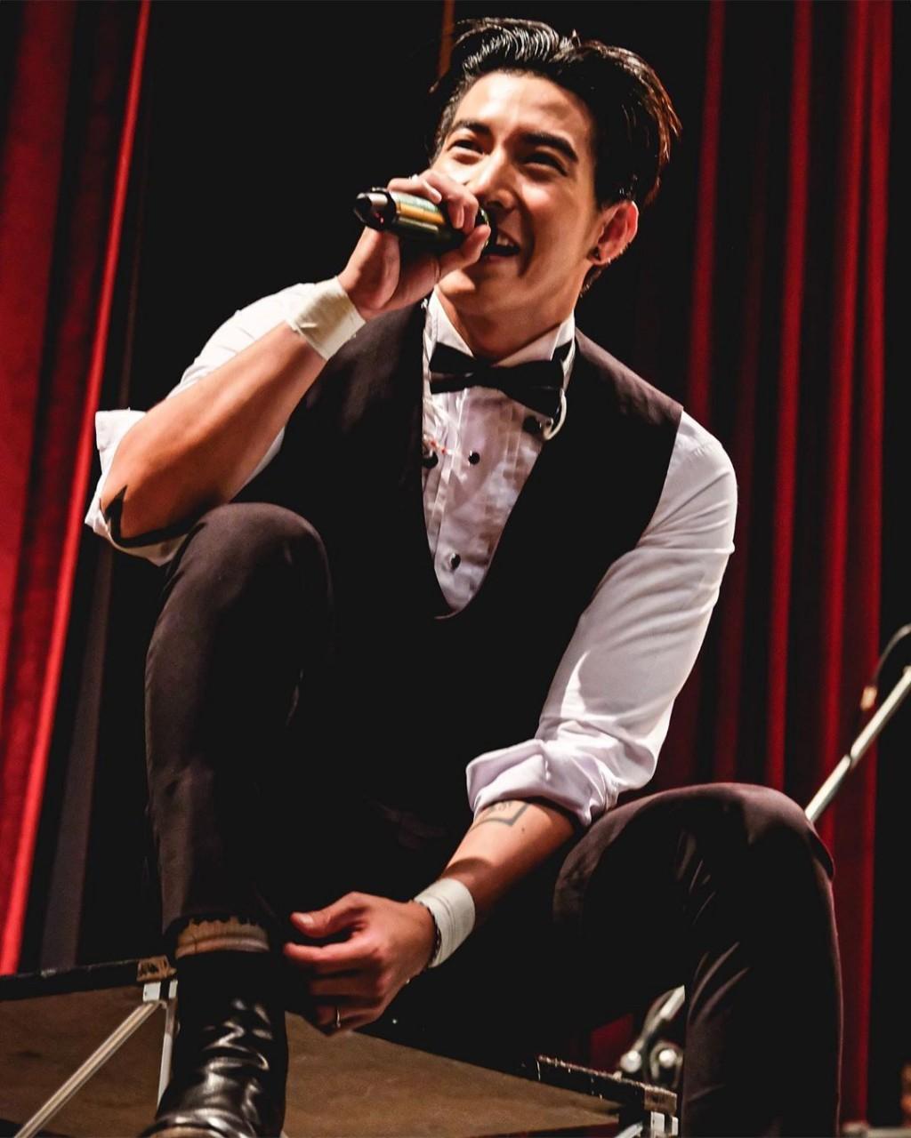 โตโน่ ภาคิน