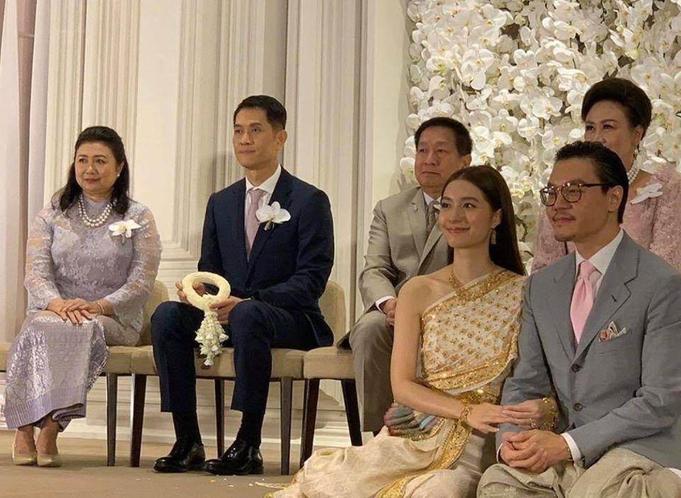 มิว ไฮโซเซนต์