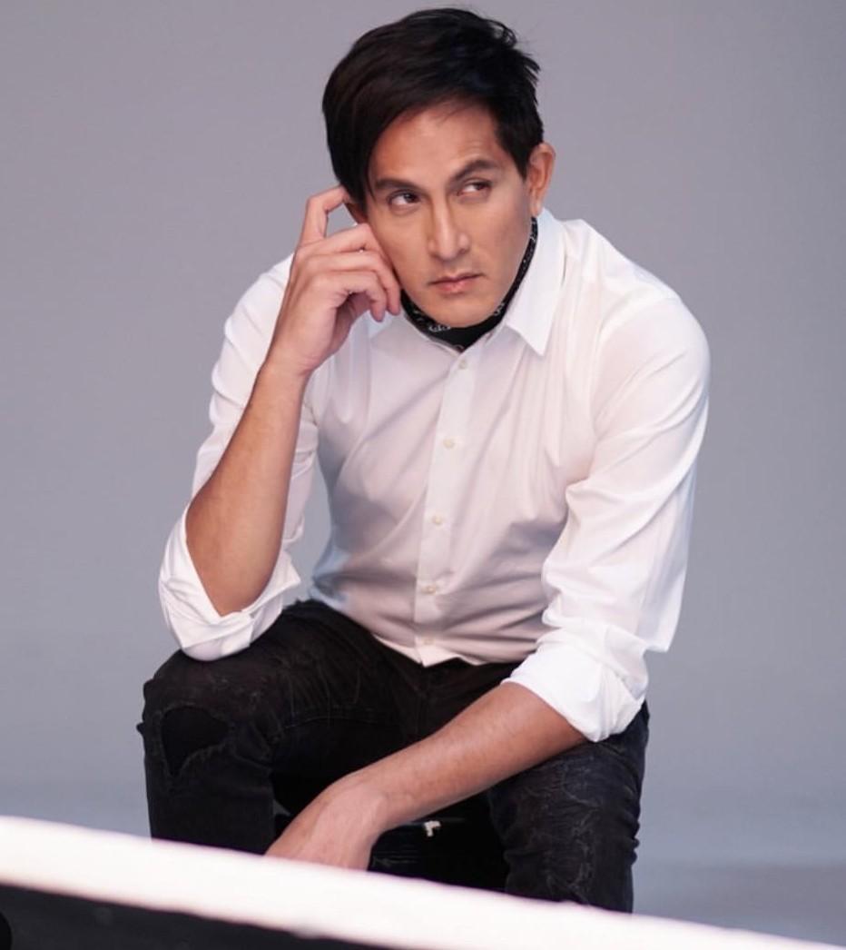 พีท ทองเจือ