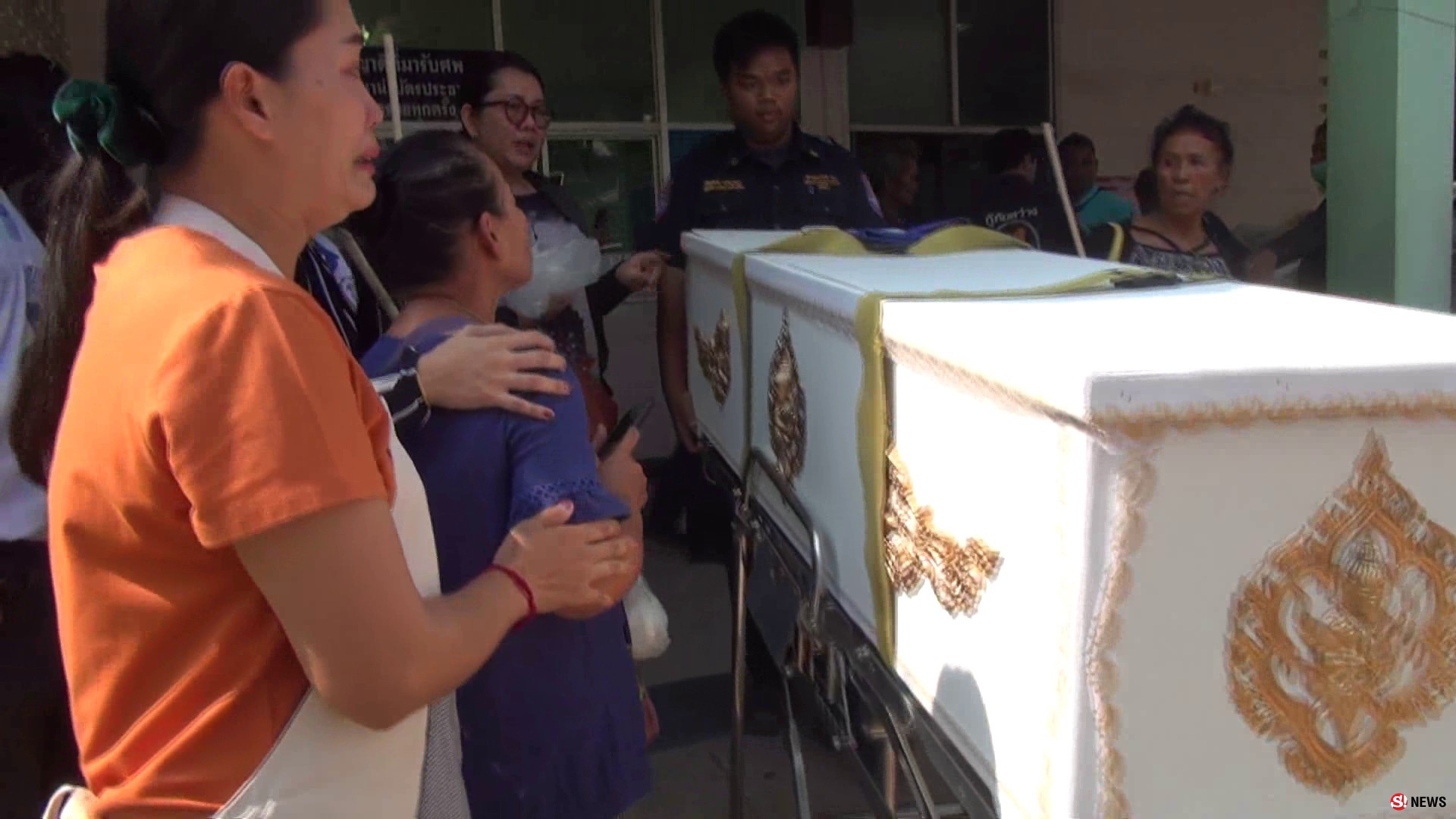 บุรีรัมย์สุดสะเทือนใจ รับร่าง 4 พ่อแม่ลูกเหยื่อกระบะข้ามเลนชนดับยกคันเสียงร้องระงมเพื่อนโพสต์อาลัย