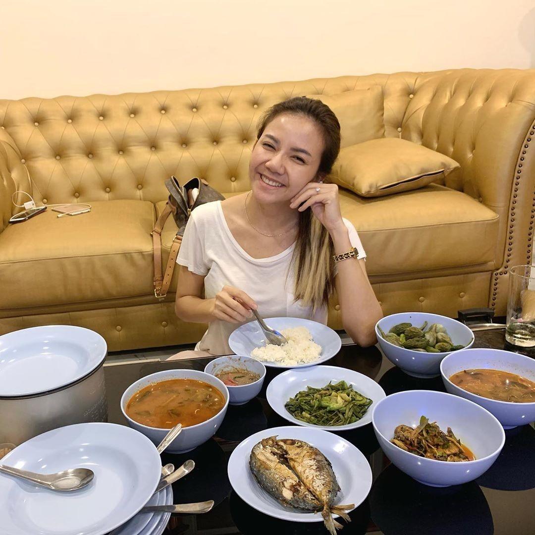 จ๊ะ อาร์สยาม