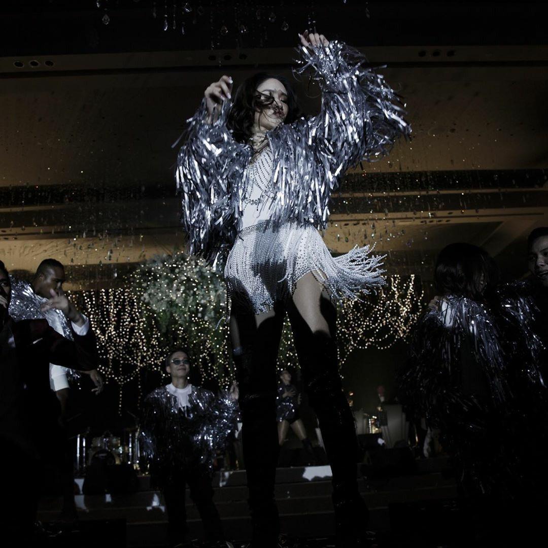 น้ำชา ชีรณัฐ - ดร.วาว ดิลกะ