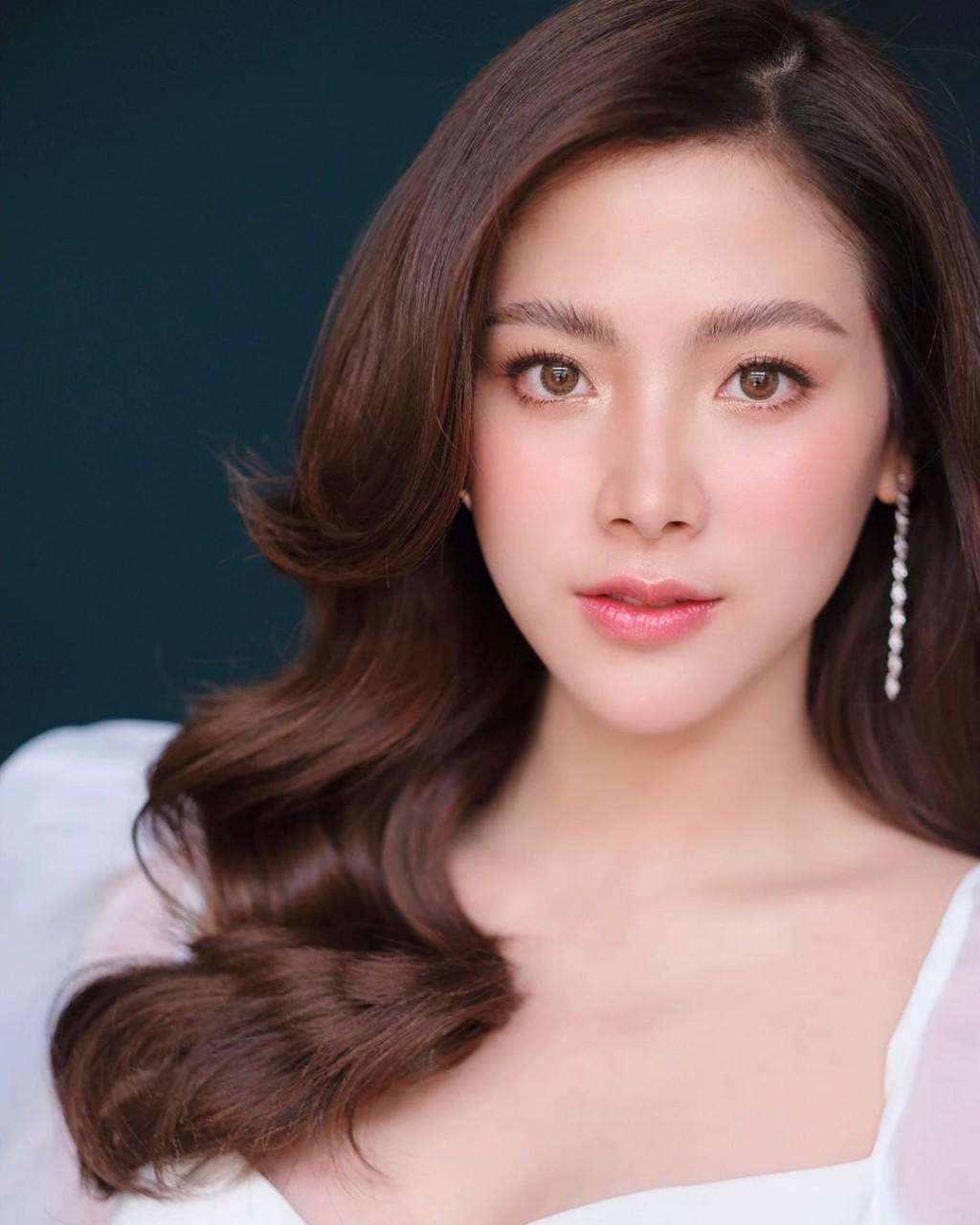 ใบเฟิร์น พิมพ์ชนก