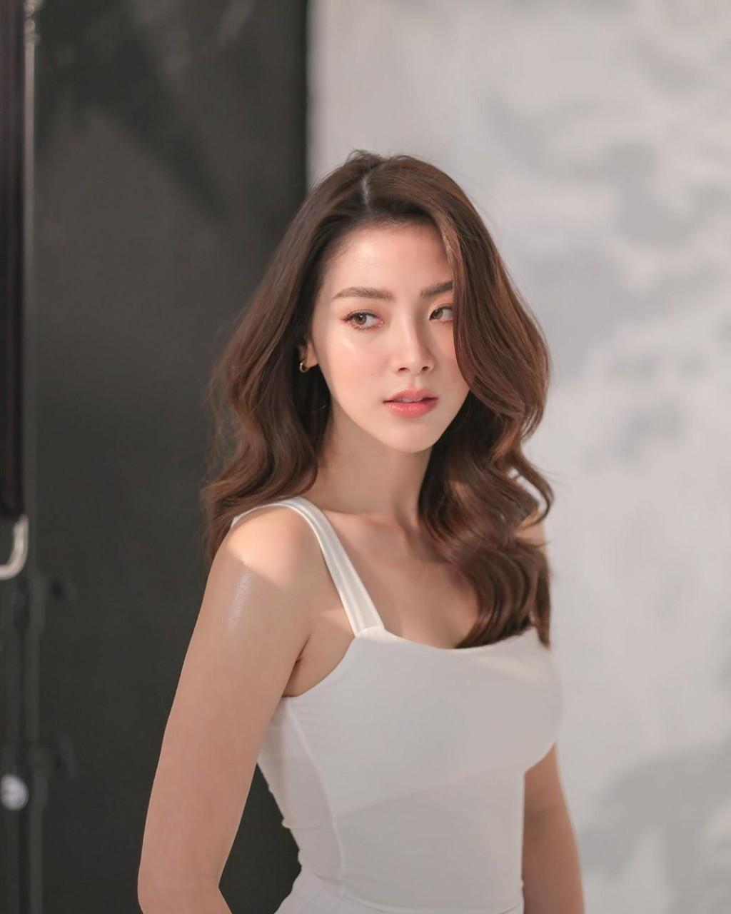 ใบเฟิร์น พิมพ์ชนก