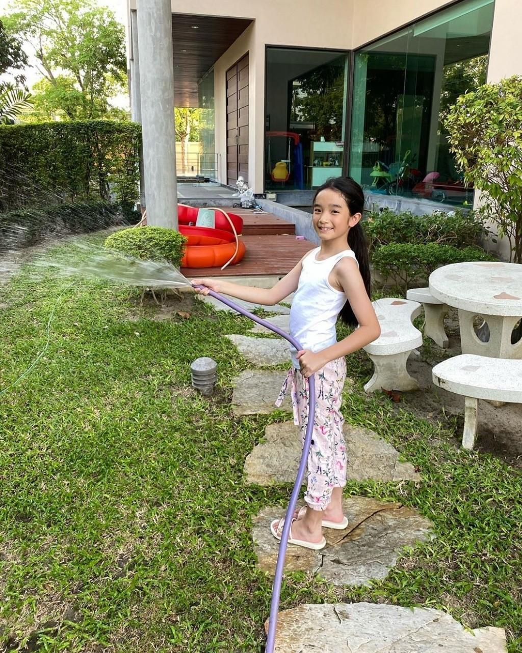 น้องณดา ลูกสาวสุวนันท์