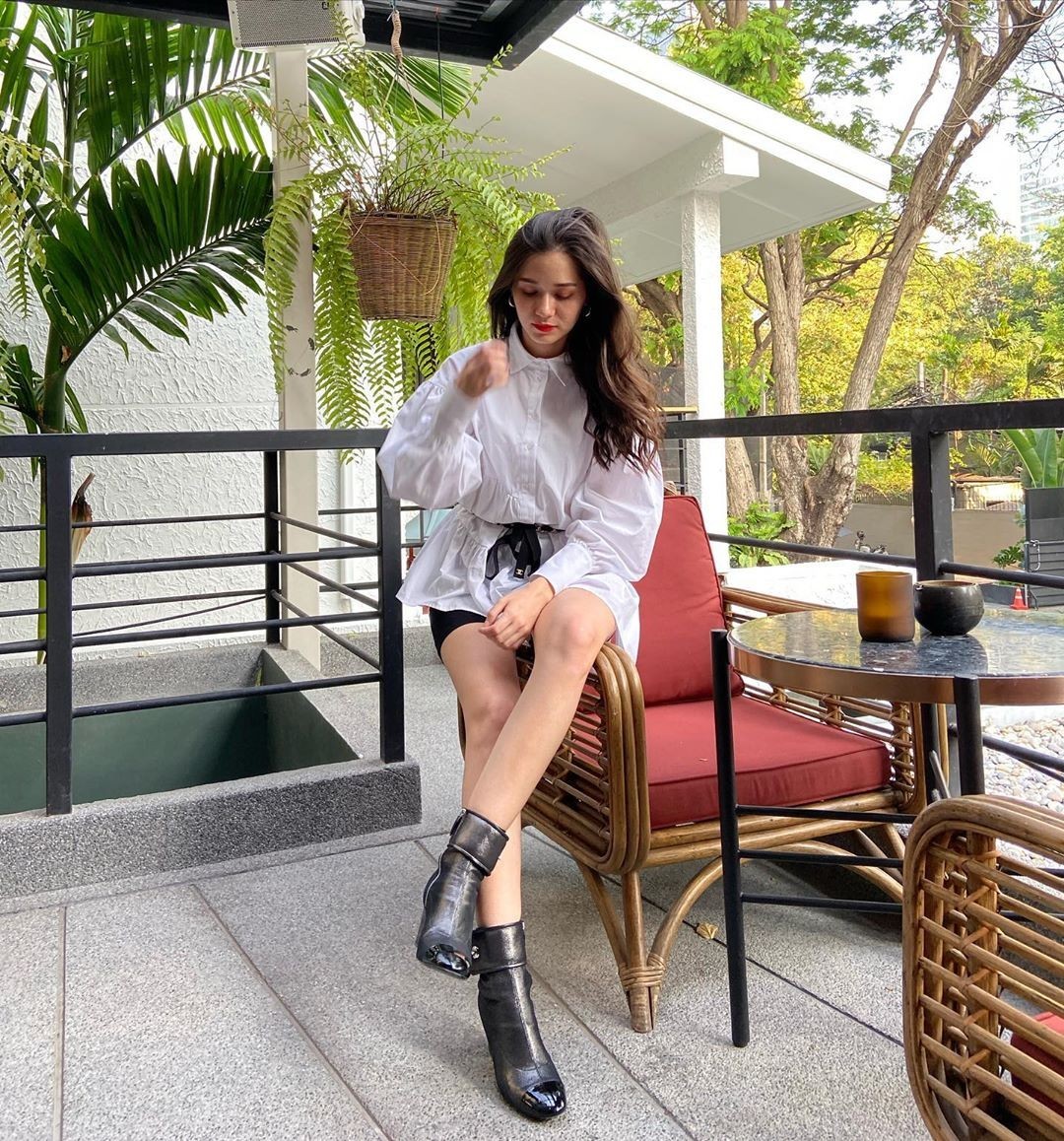 วี วิโอเลต