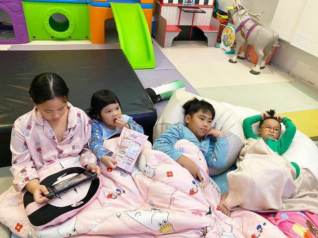 ครอบครัว ศิลาชัย