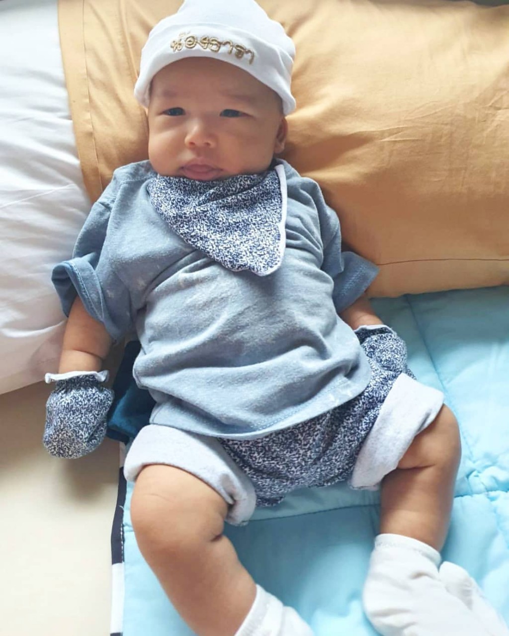 ชมพู่ ก่อนบ่าย