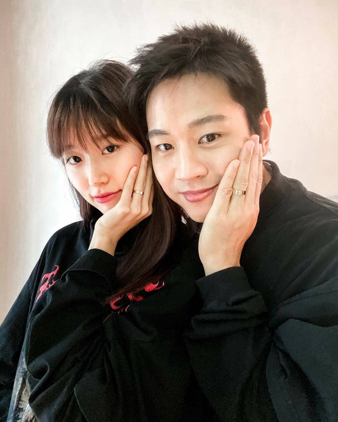 โทนี่ รากแก่น - แก้ว จริญญา