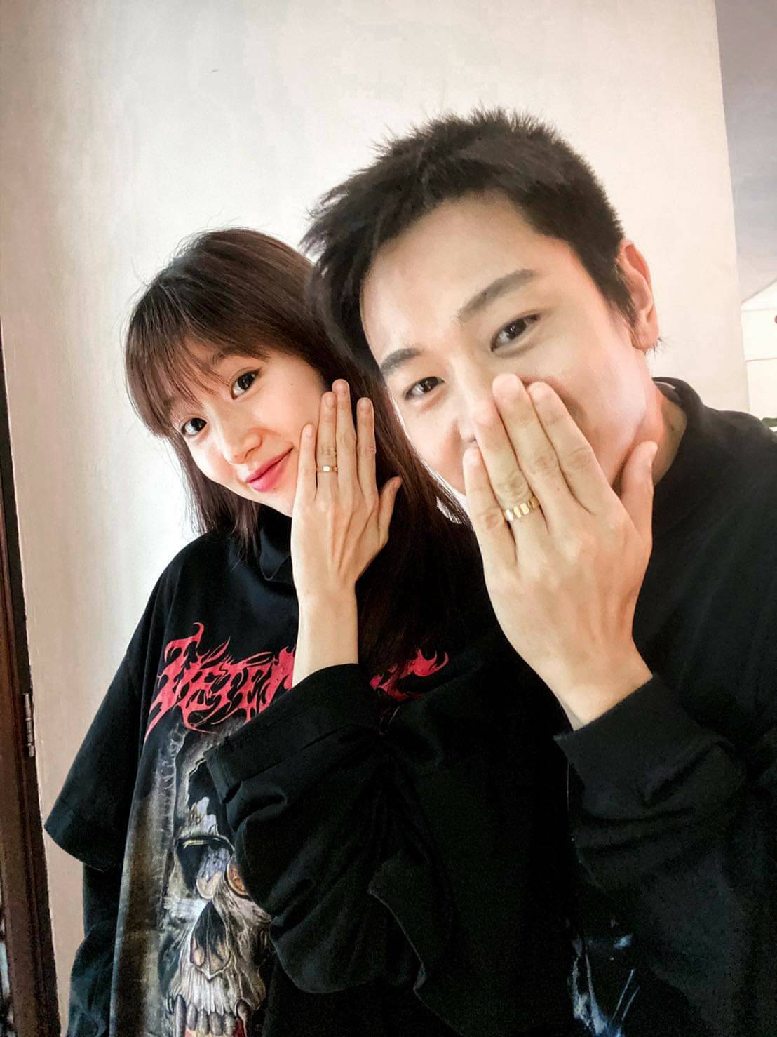 โทนี่ รากแก่น - แก้ว จริญญา