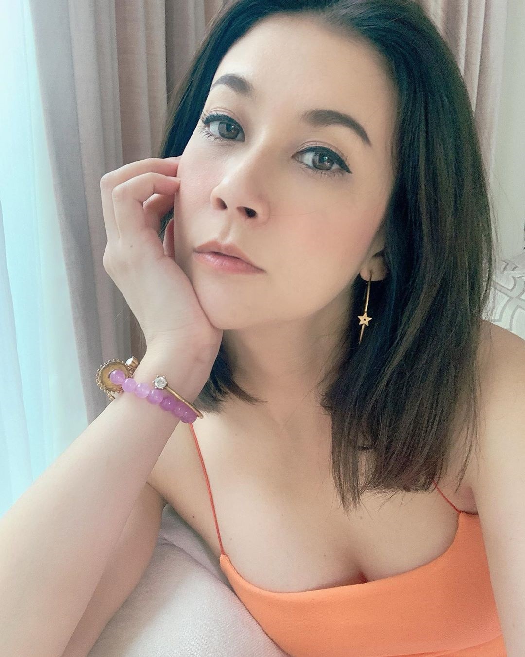 เอมี่ กลิ่นประทุม