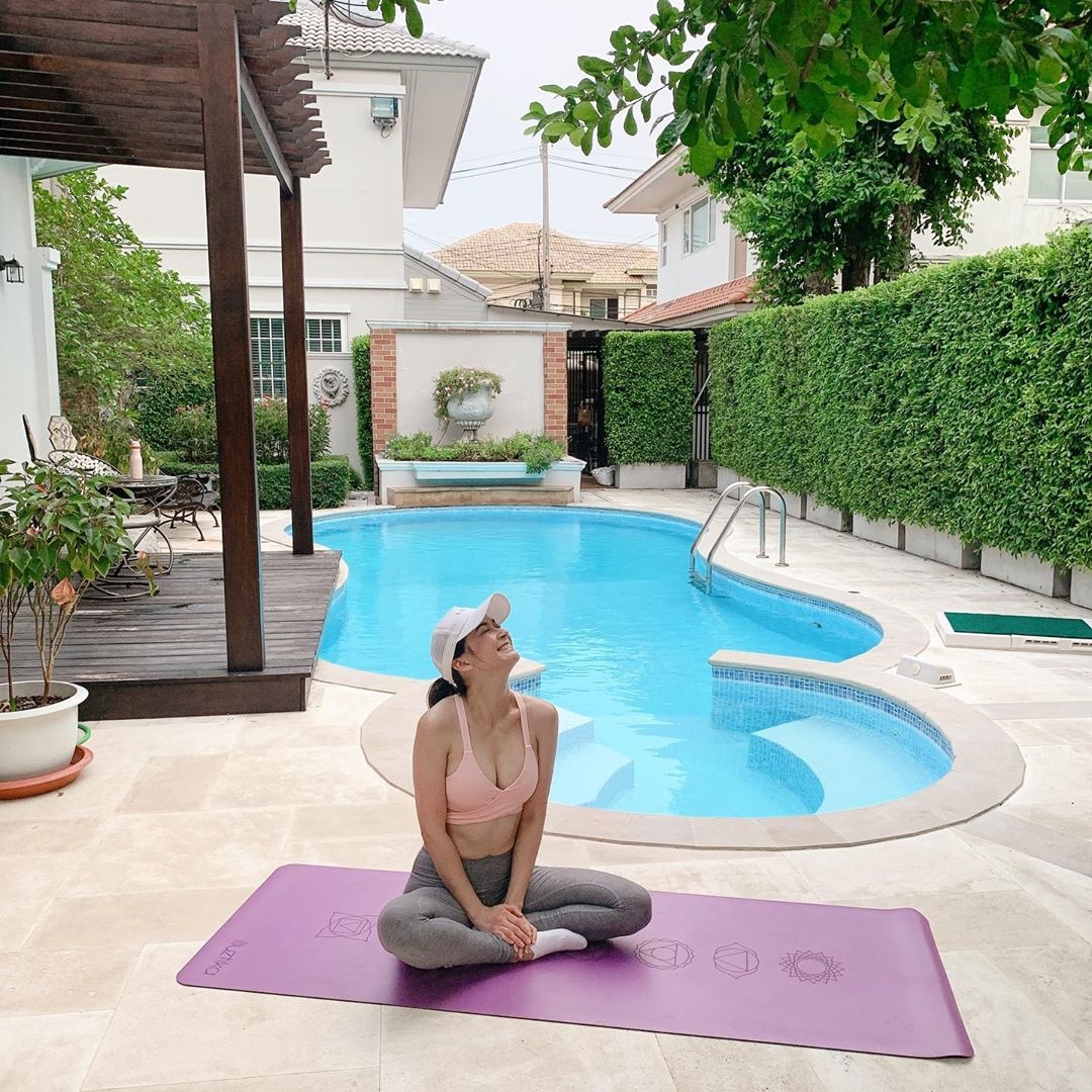 เอมี่ กลิ่นประทุม