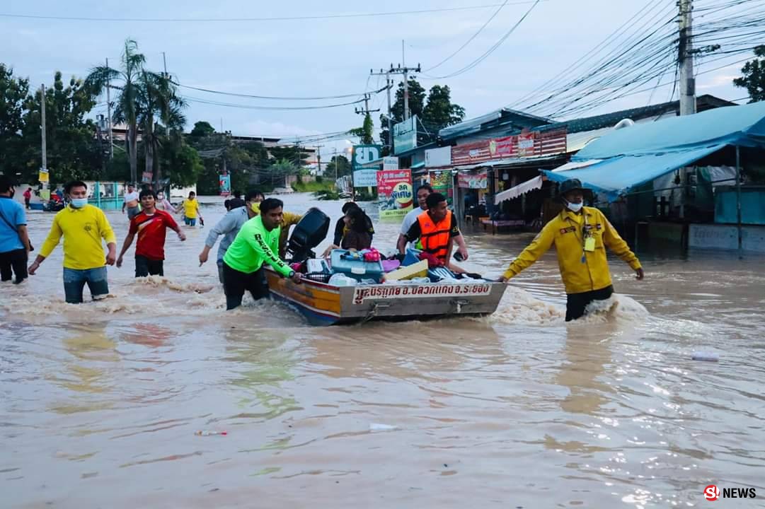 300663ฝนถล่มระยองท่วมหนัก