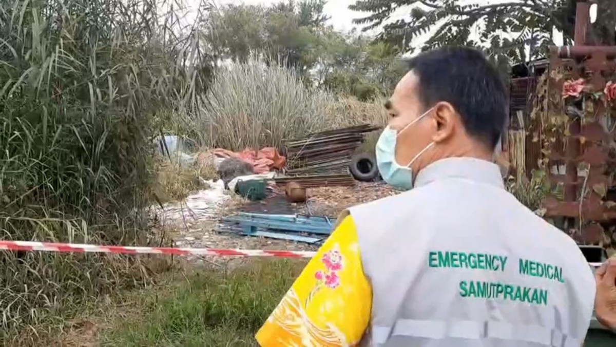 1-ชาวบ้านหนีตายอลหม่านร้านของเก่าเจาะถังเคมีในป่าหญ้าใกล้หมู่บ้านหามชาวบ้านส่งโรงพยาบาลกว่า 10 ราย
