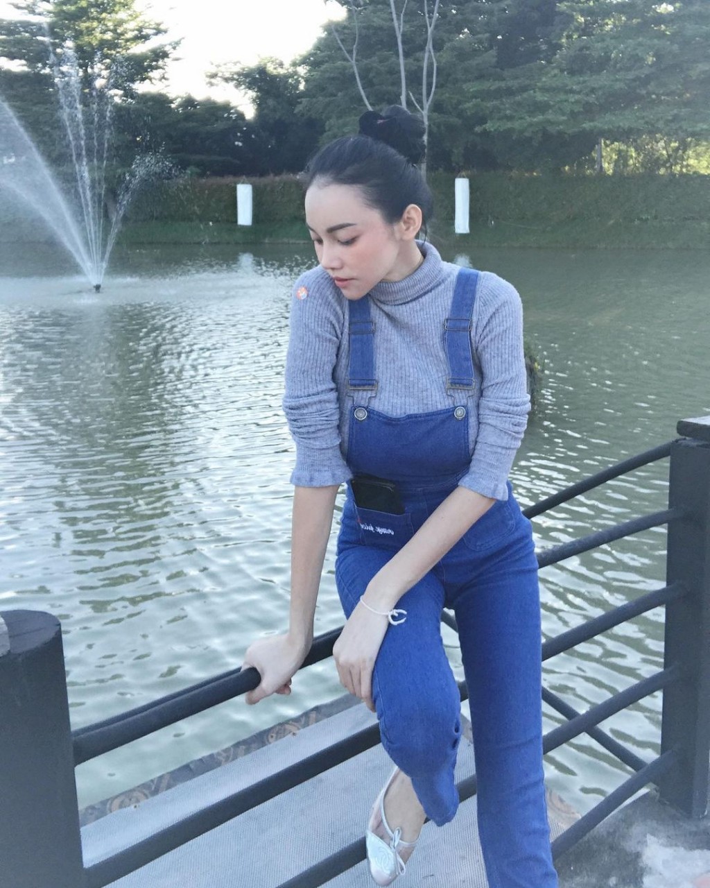 เอ็มมี่ อมลวรรณ