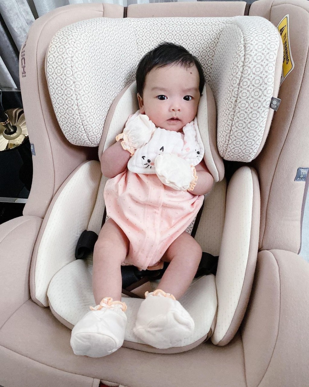 น้องเวทย์มน ลูกใบเตย อาร์สยาม