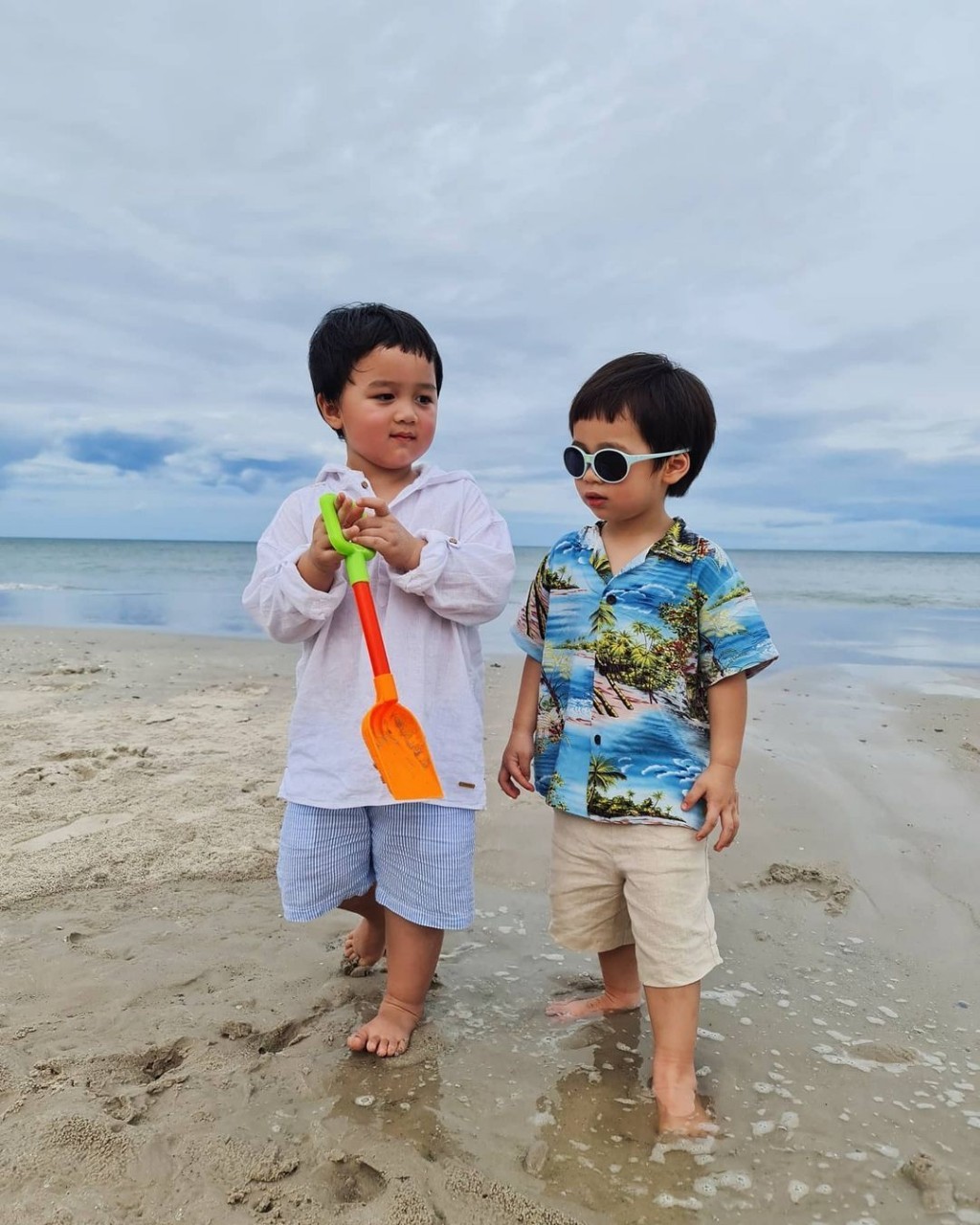 สายฟ้า พายุ ลูกชมพู่ อารยา