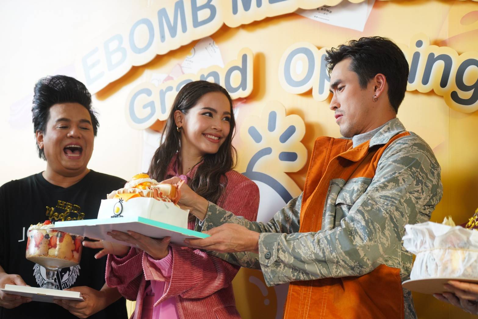 ณเดชน์ คูกิมิยะ ญาญ่า อุรัสยา