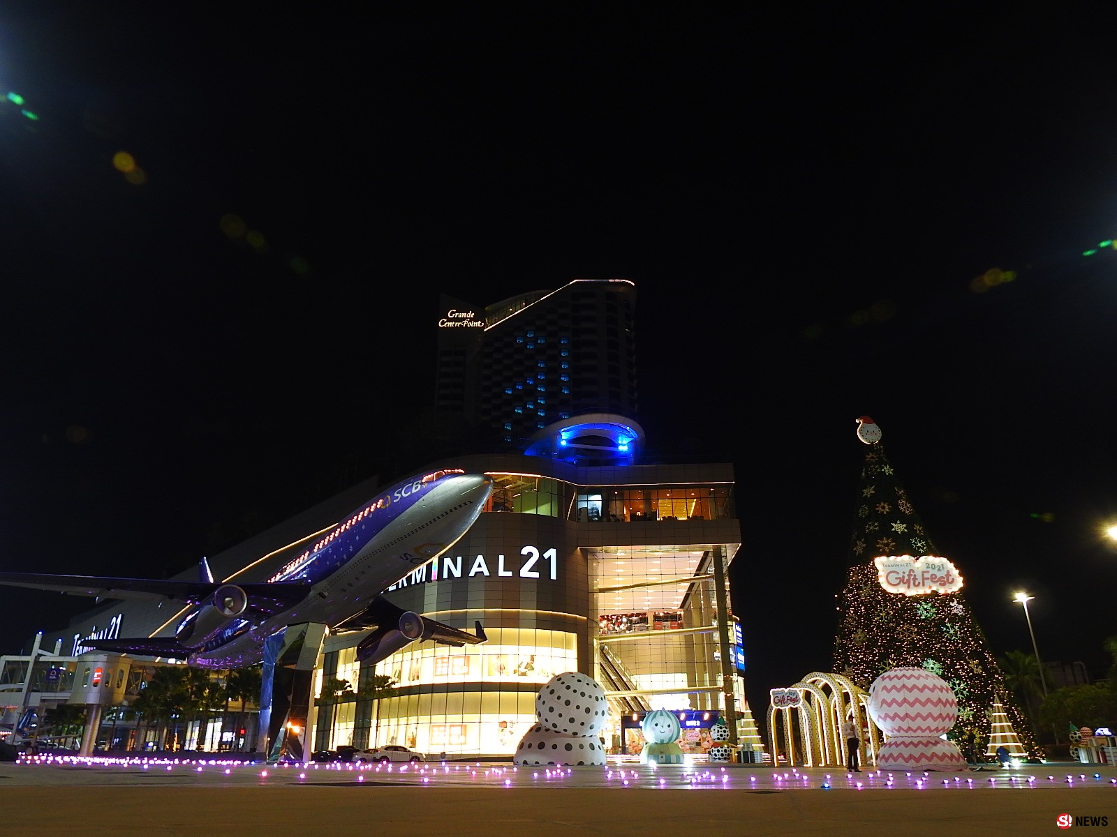 กำลังใจจากไฟตึก โรงแรม-ห้างดังพัทยา เปิดไฟเป็นคำว่า 