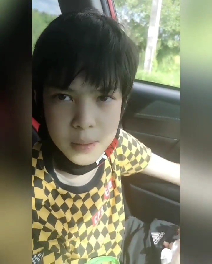 แอนนี่ บรู๊ค ฑีฆายุ