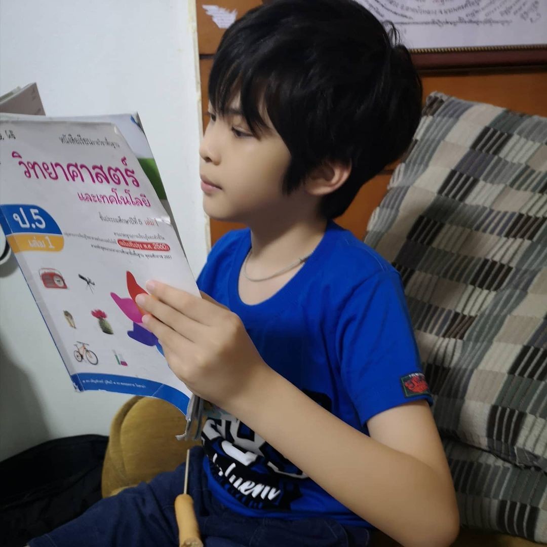 แอนนี่ บรู๊ค ฑีฆายุ