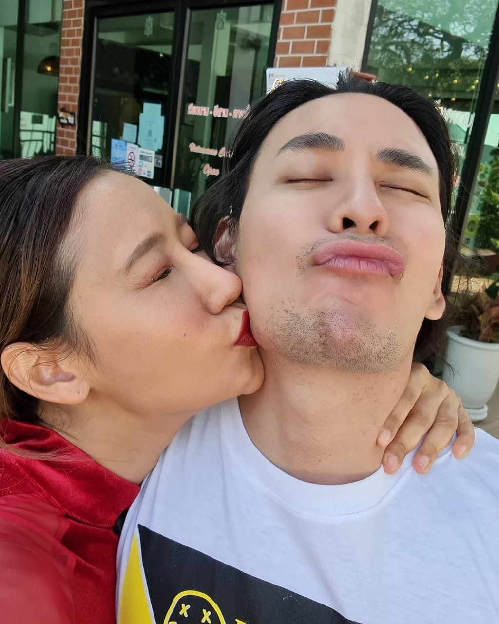 แทค ภรัณยู เบลล์ อดิราภ์