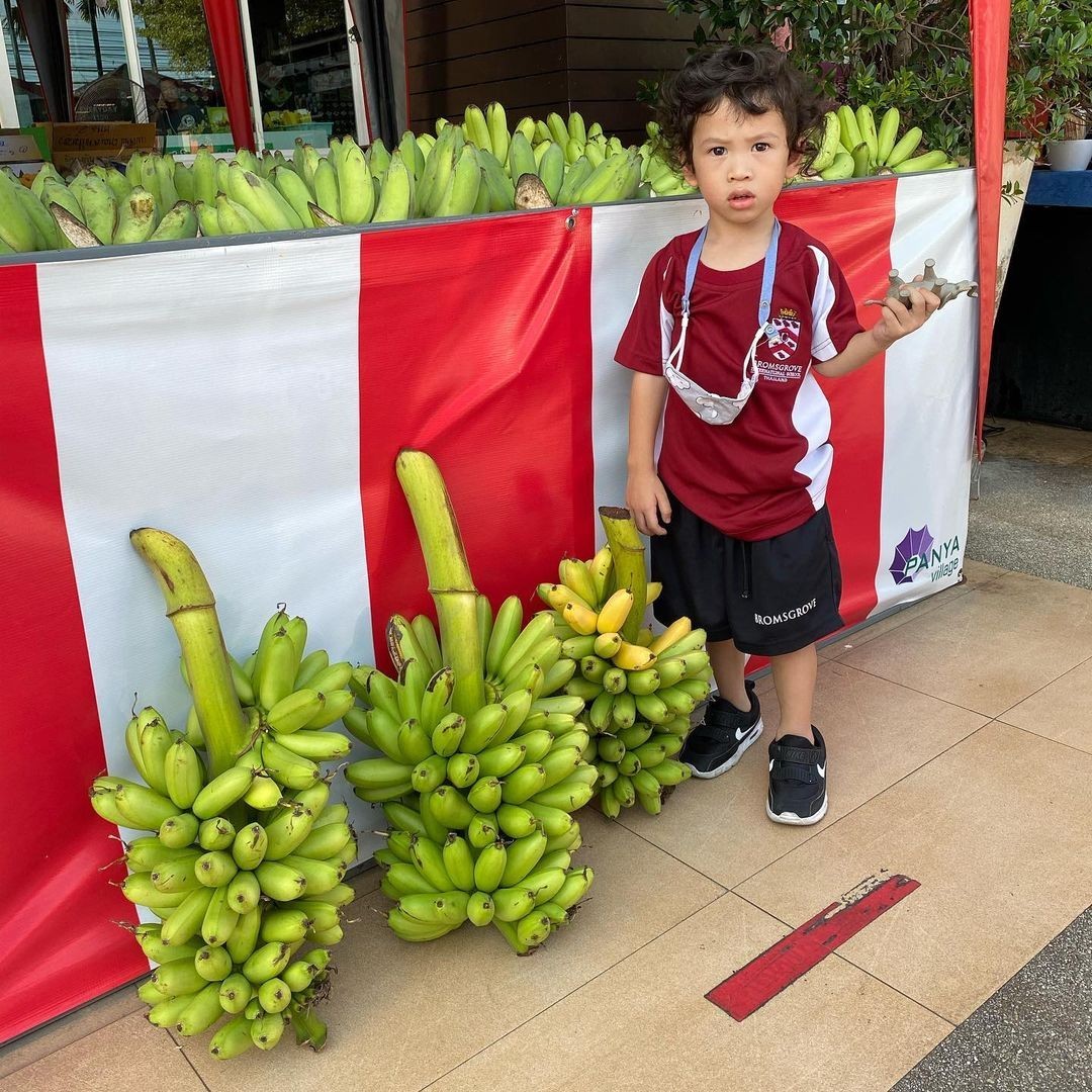 น้องโพธิ์ ลูกชาคริต แย้มนาม
