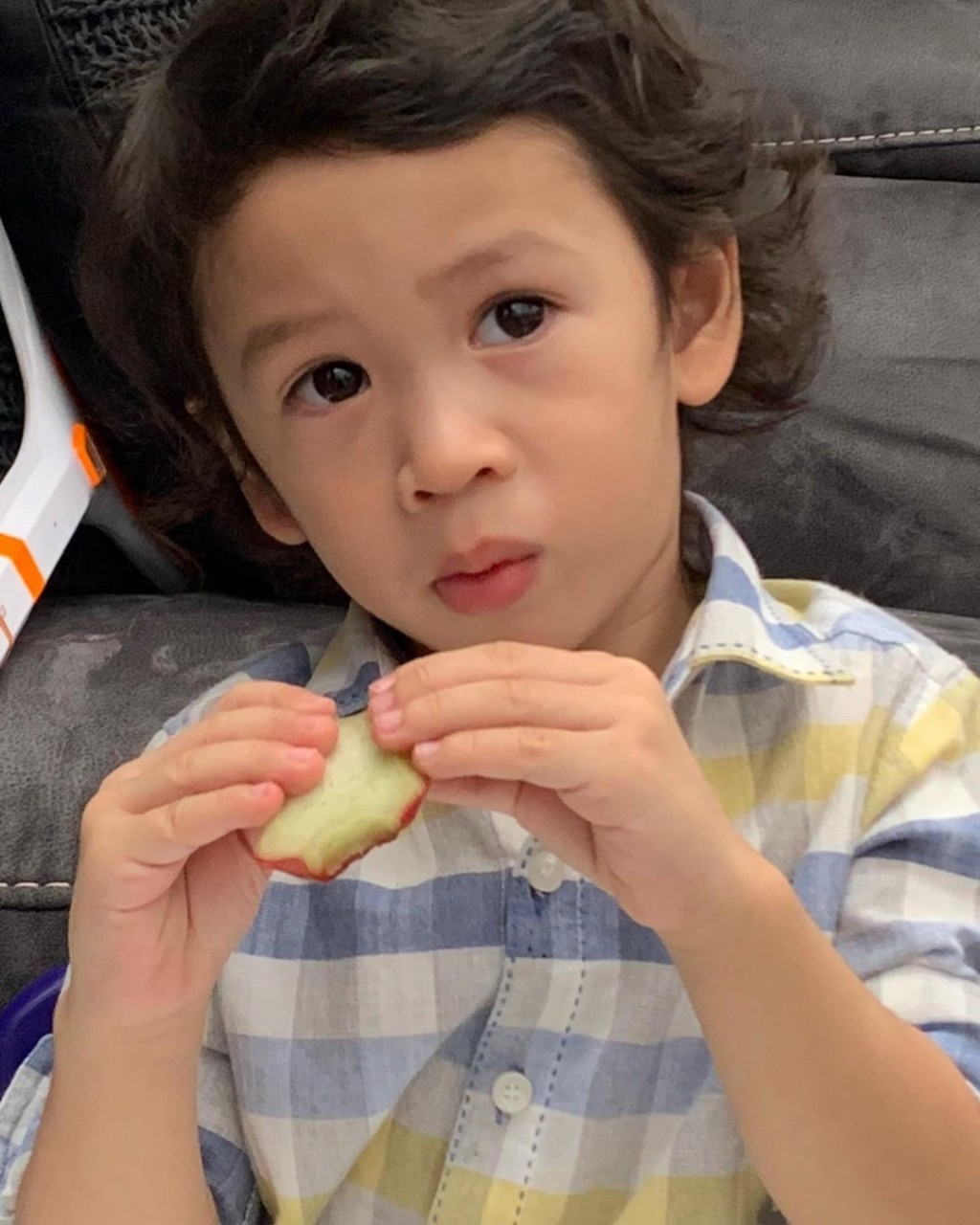 น้องโพธิ์ ลูกชาคริต แย้มนาม