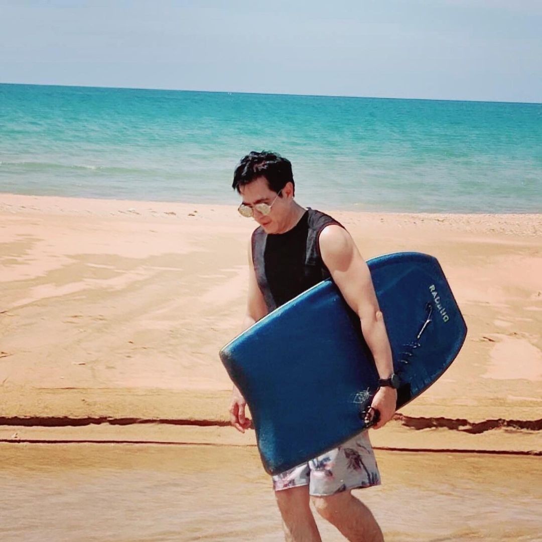 แซม ยุรนันท์