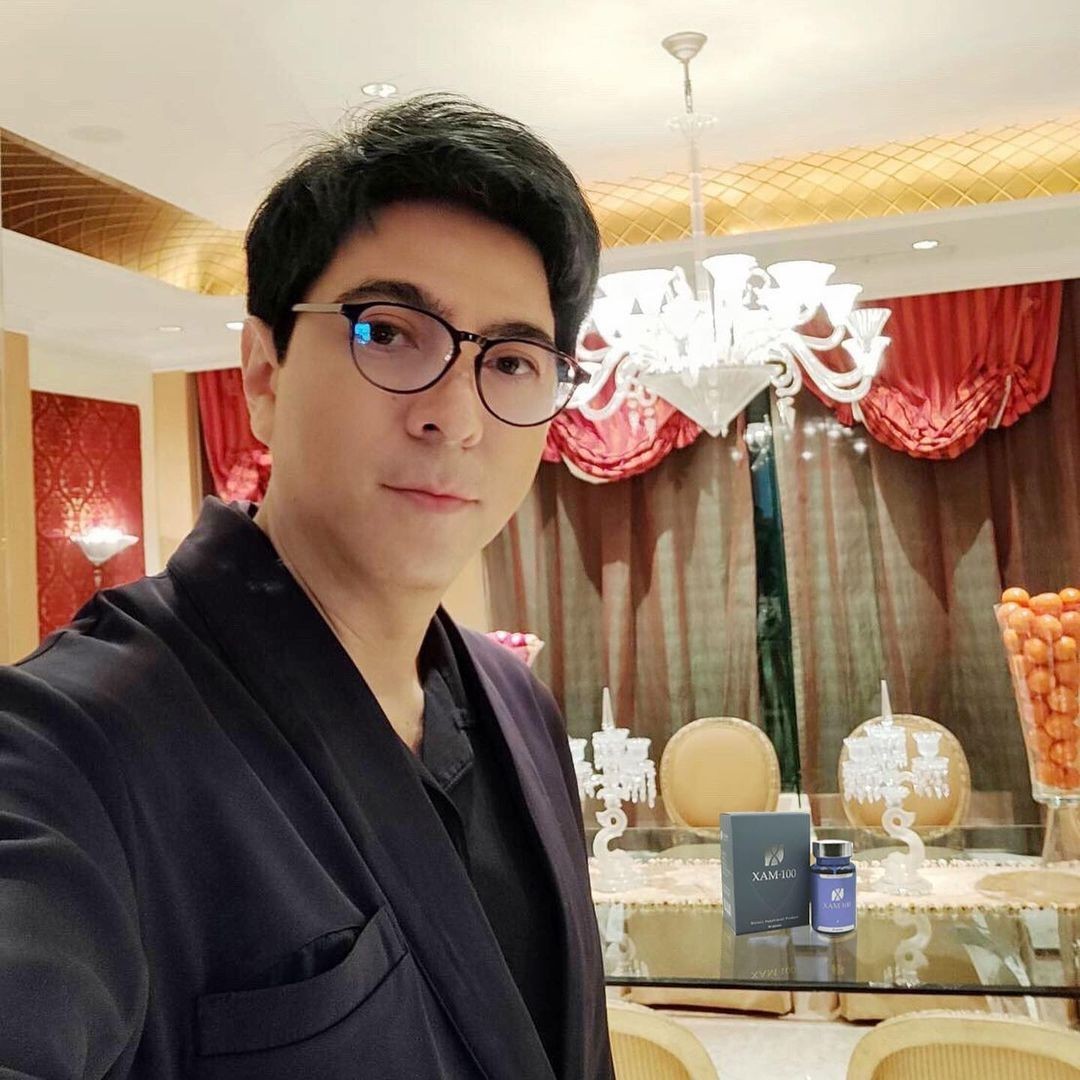 แซม ยุรนันท์