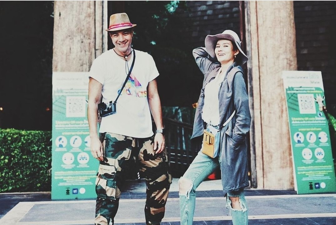 หญิง ตุลย์