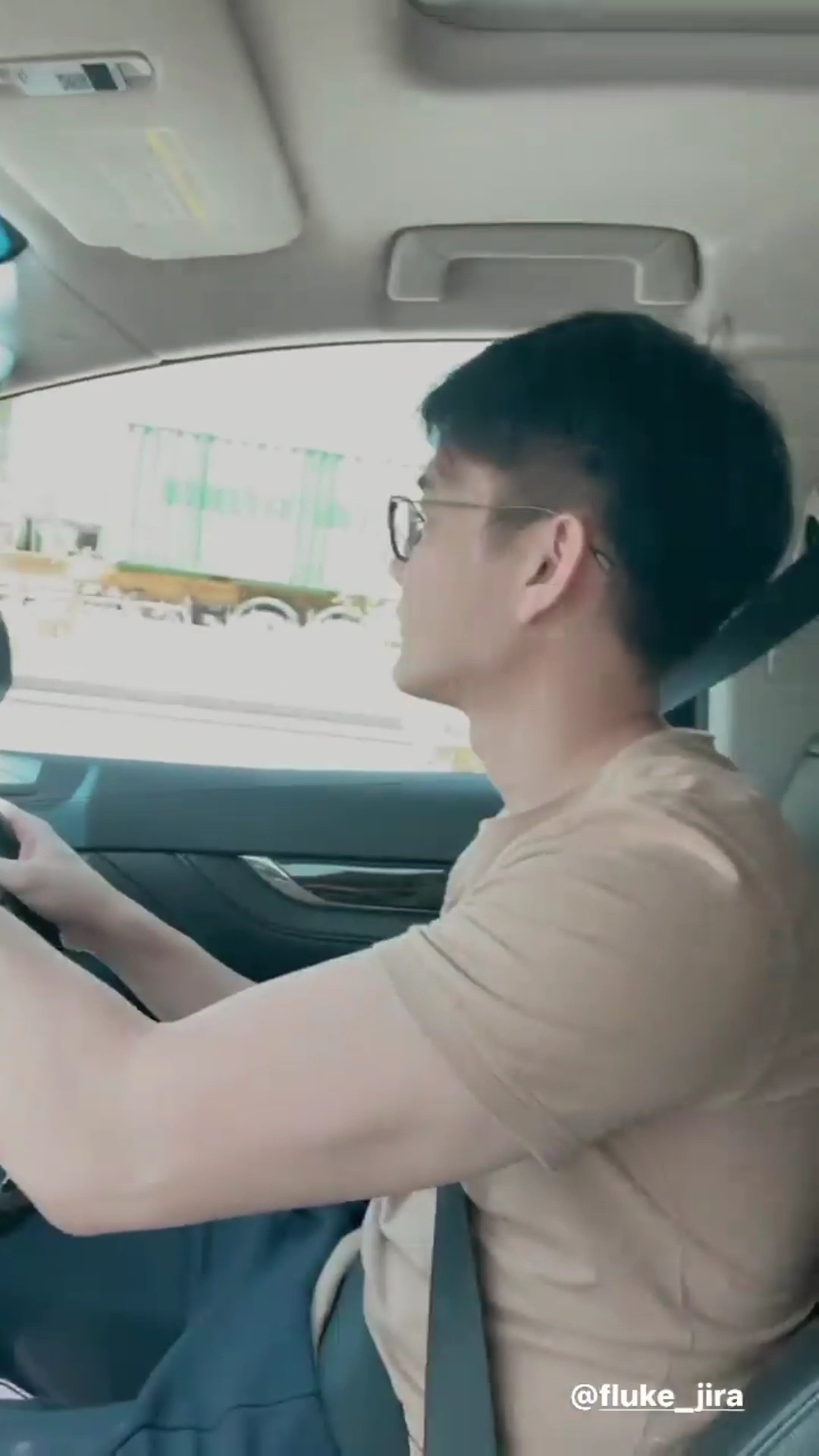 แอปเปิ้ล สีสะเหงียน