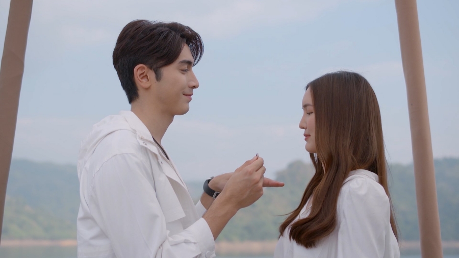 พราวมุก