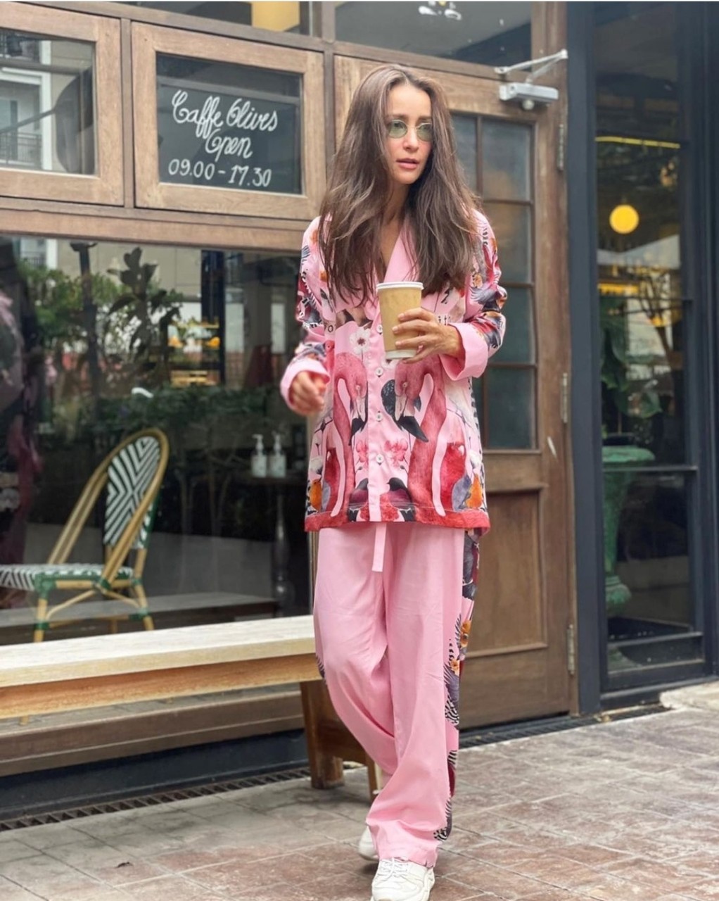 แอน ทองประสม