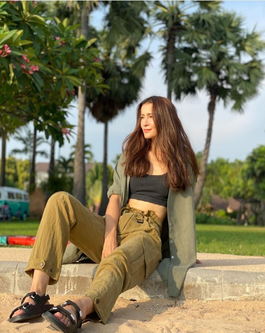 แอน ทองประสม