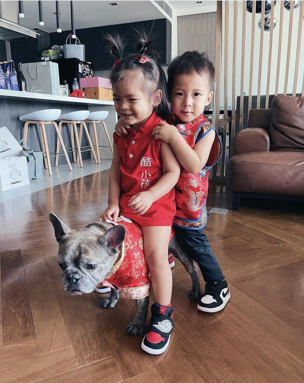 มีก้า มีญ่า