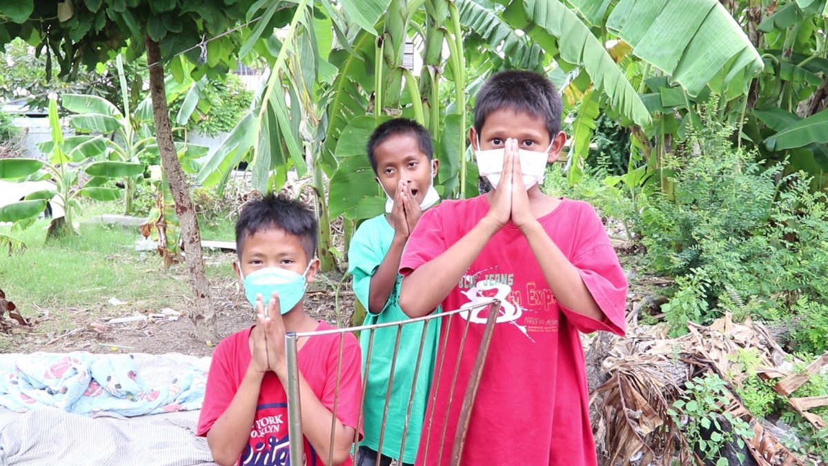 สุดรันทด หนูน้อยวัย 11 โพสต์ขอข้าวกล่องประทัง 8 ชีวิต พ่อตาบอด ย่าหมดทางค้าขาย