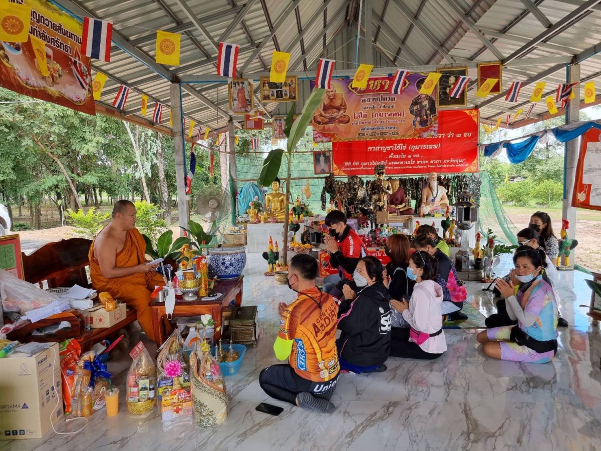 ส่องเลขธูป-หางประทัด ไอ้ไข่ วัดศรีทรงธรรม ทีมนักปั่นนำจักรยาน-เสื้อกีฬาบูชาหลังเฮงกันถ้วนหน้า