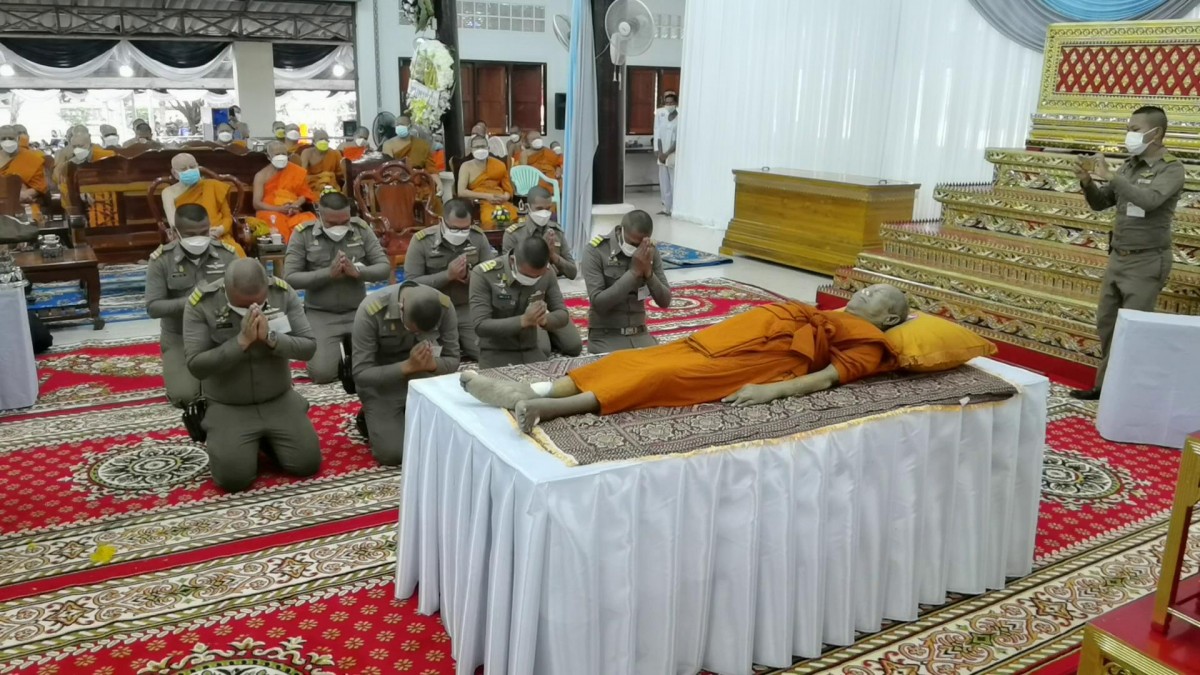 อัญเชิญ น้ำหลวงสรงศพ หลวงพ่อยวง เกจิ ดังเมืองราชบุรี